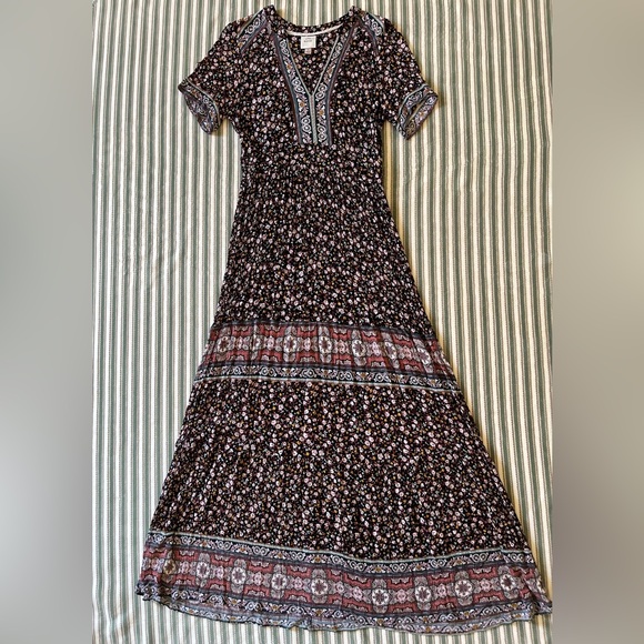 Knox Rose Dresses & Skirts - 🌸KNOX ROSE🌸 Boho Floral vneck maxi dress size M